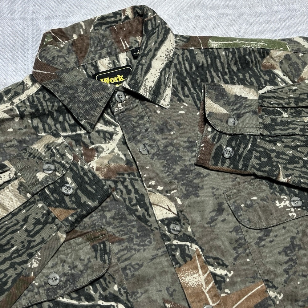 Work n Sport Button Up Shirt Mens Medium Tree Leaf Camo‎ Dual Pocket Hunting